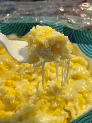 microwave scrambled eggs